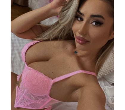 Escorts Taunton Somerset - Photos for New Amara in town only few days! Best service