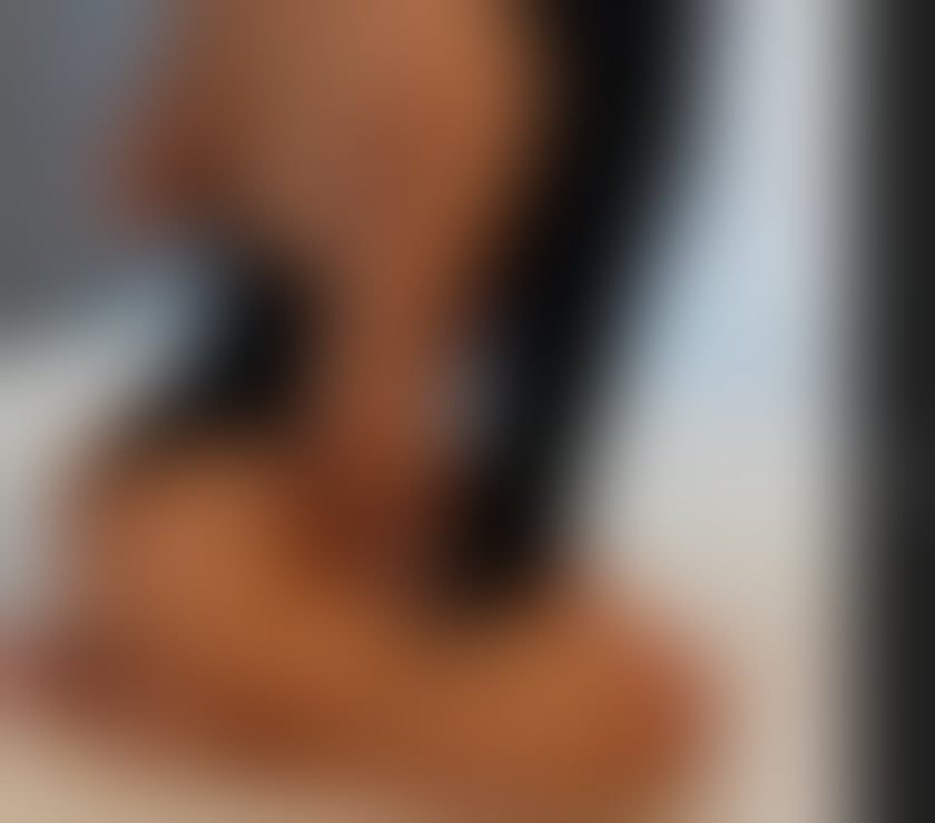 PSE Escorts Hyde Park Leeds - Photos for I m Laura new girl available now