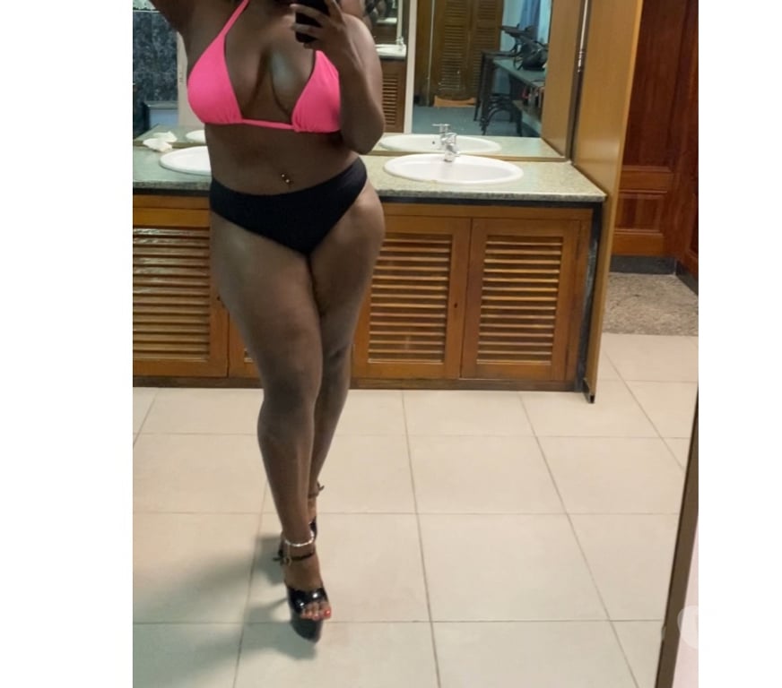 Escorts Dundee Dundee City Centre - Dundee - Photos for Black British curvy queen 🇬🇧👸🏿