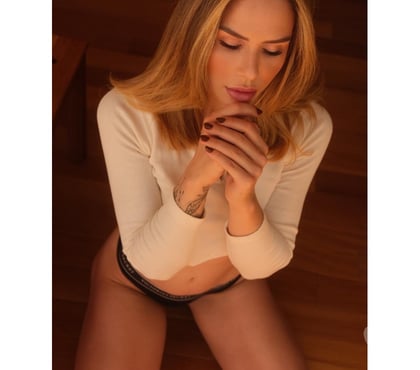 Escorts and Massages Hayes Hillingdon - Photos for NEW Carolina 🫦NATURAL BODY 😍PARTY GIRL