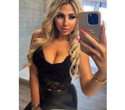  Escorts Hasland Chesterfield - Photos for Sara kind and sweet no rush service, massage 🥰