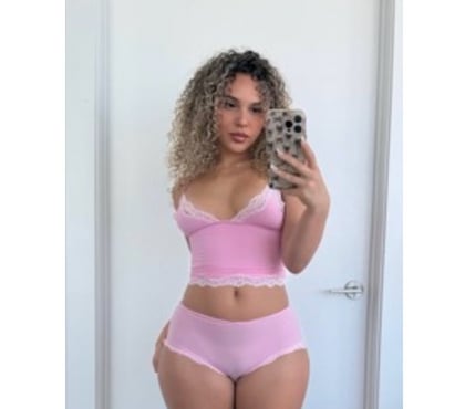 Escorts and Massages Kirkcaldy Fife - Photos for 🍭🔥SWEET & FIREY KARO 🔥🍭