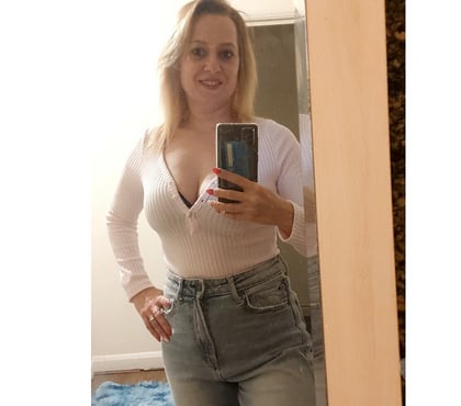 Escorts and Massages Kirkstall Road Leeds - Photos for Mifl 45 years old outcall end incall videocall confirm my p