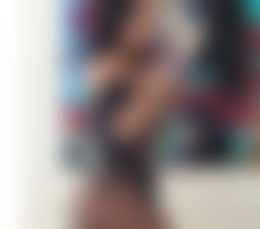 Escorts The Broadway Bradford - Photos for 🍇NEW LATINA HOT 🔥 PARTY