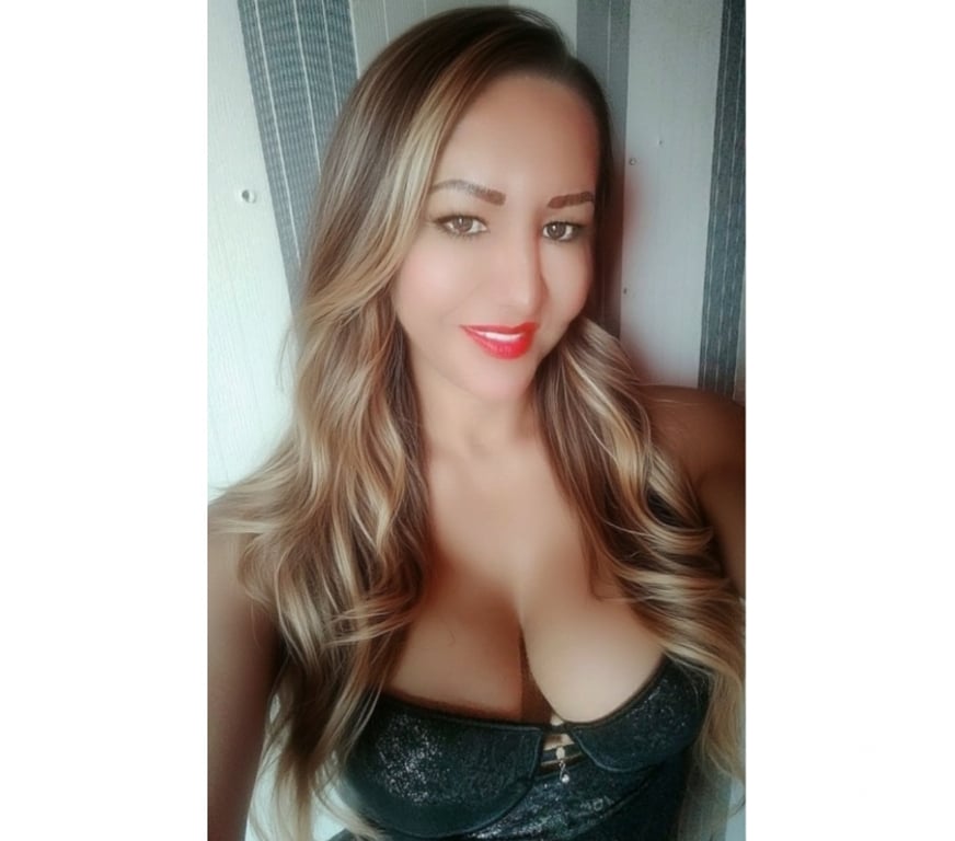 Trans Escorts North London Tottenham Hale - North London - Photos for Ts Electra top and botton🍑 🍆