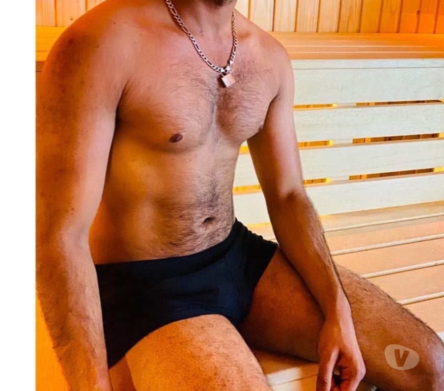  Gay massage West London Barons Court Station - West London - Photos for Hi Hit me up Im Kevin