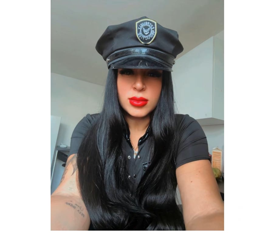 Escorts Hertfordshire Stevenage - Photos for 🇧🇷Bella boobs party girl Brazilian 🍾🍑