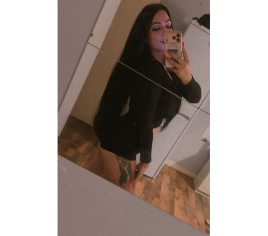 Escorts Hertfordshire Stevenage - Photos for 🇧🇷Bella boobs party girl Brazilian 🍾🍑