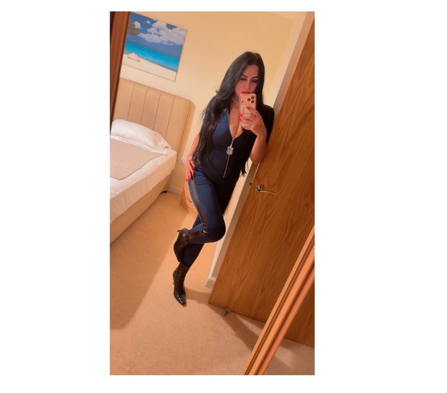 Escorts Hertfordshire Stevenage - Photos for 🇧🇷Bella boobs party girl Brazilian 🍾🍑