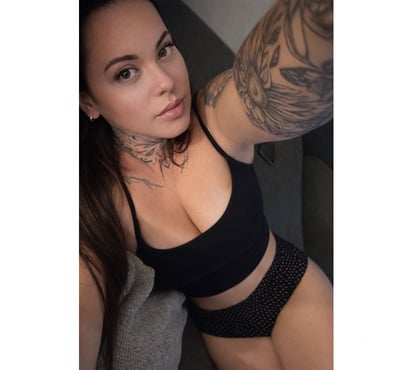  Escorts Birmingham City Centre Birmingham - Photos for 🍒SWEET ANA ✨PÉTIT🔥🍾PARTY GIRL🍸🇧🇷