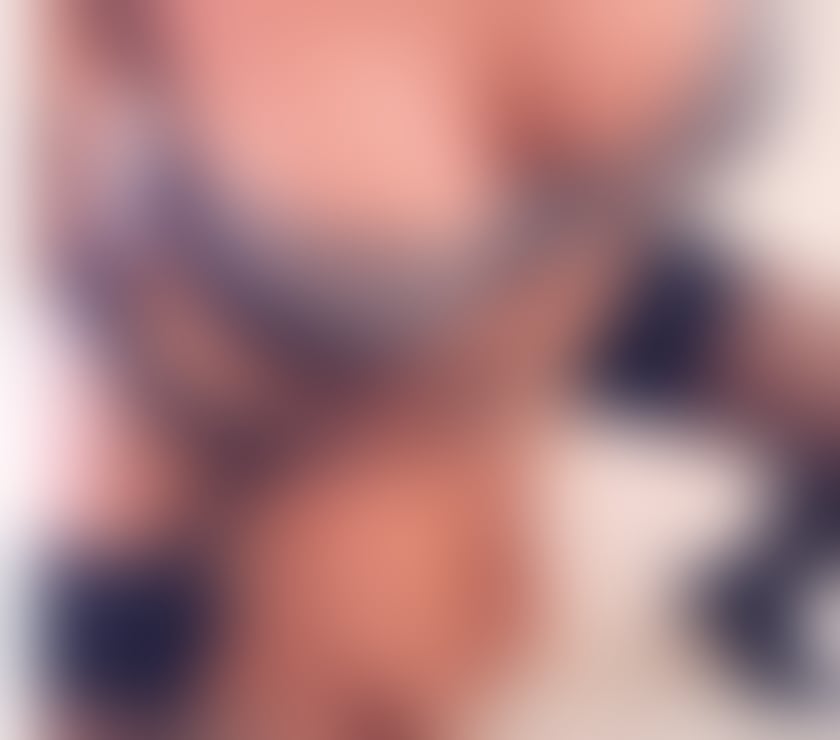 Escorts Surrey Woking - Photos for VIP TOP KAROLINA