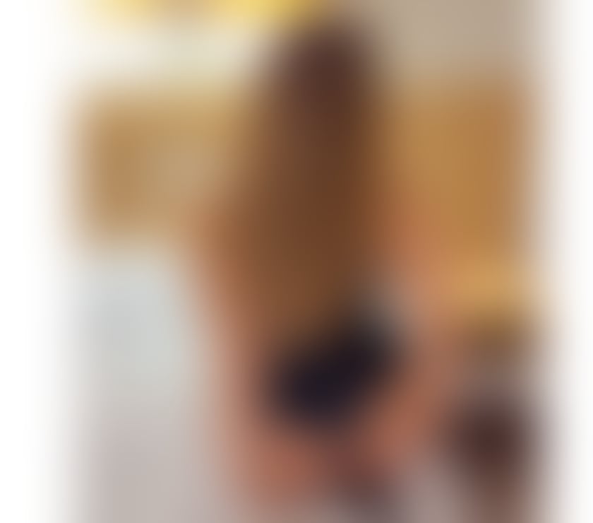 Escorts Greater Manchester Manchester - Photos for Desi Curvy Pakistani Babe