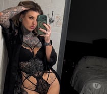 BRITISH TATTOO DRIBBLE QUEEN *VERIFIED MEMBER*