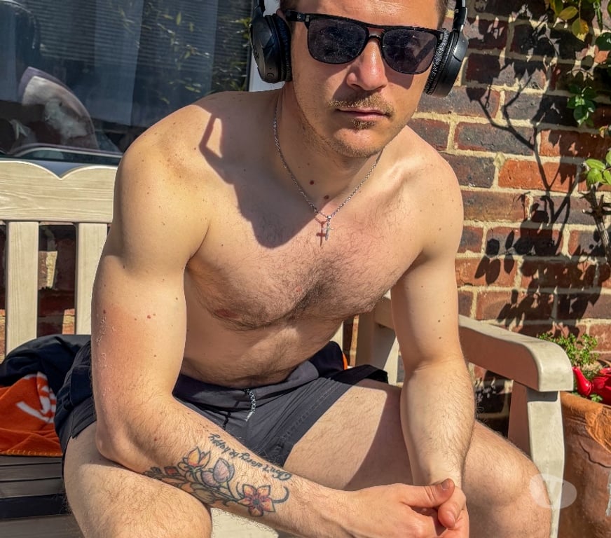  Gay massage South East London Surrey Quays Station - South East London - Photos for Straight Curious for men Massage 