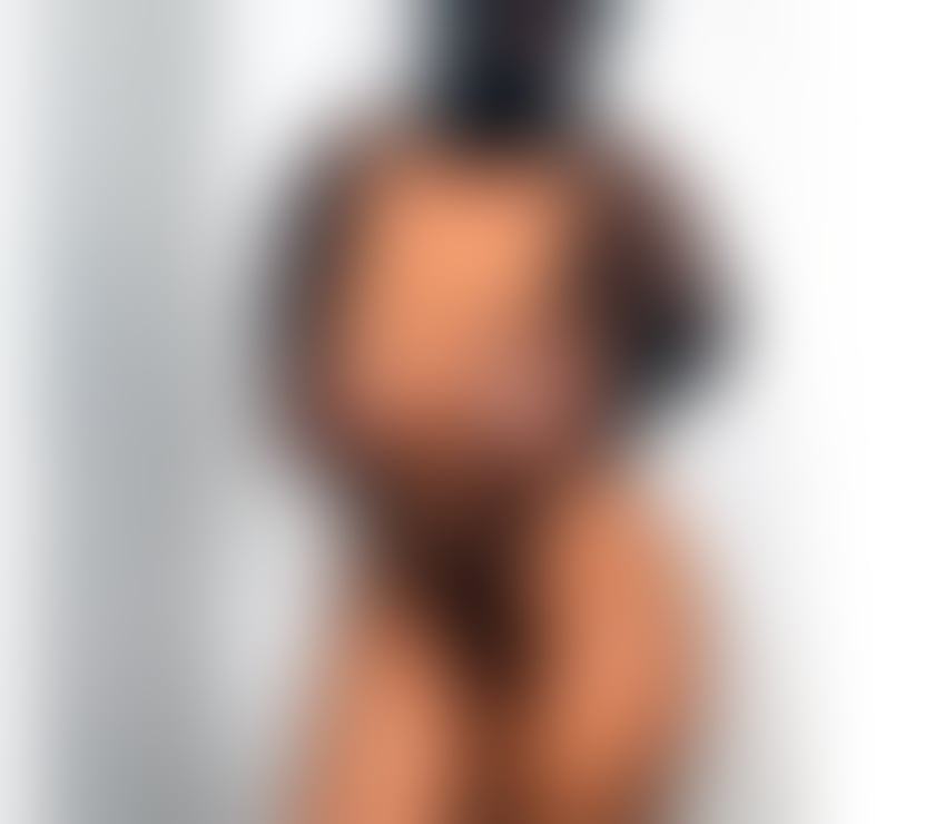 Escorts West Midlands Birmingham - Photos for Miss Curvy ,Busty African Kiara