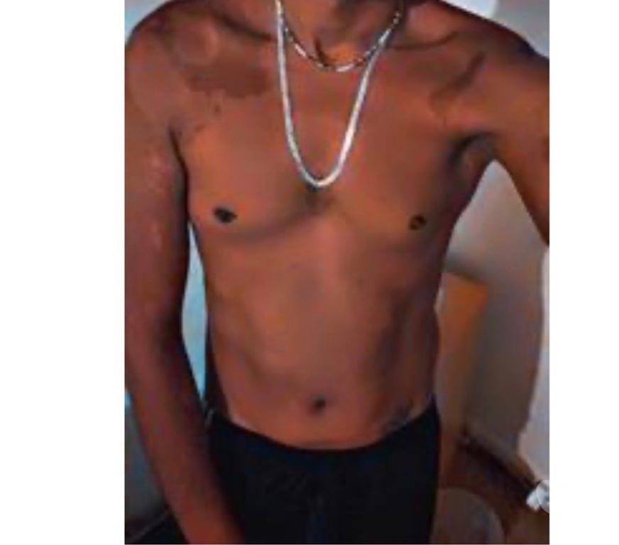  Gay massage Surrey Spelthorne - Photos for !!available!! horny Discrete, fun, vers, lad