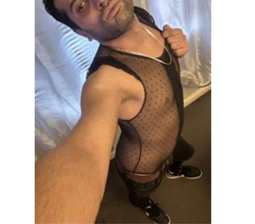  Gay massage Buckinghamshire Milton Keynes - Photos for Vers hung horny lets be naughty? Xxx