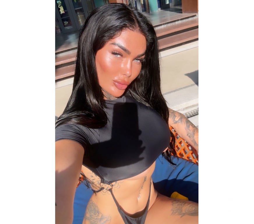 Escorts West Yorkshire Leeds - Photos for Khloe is back baby 😈🥰👅