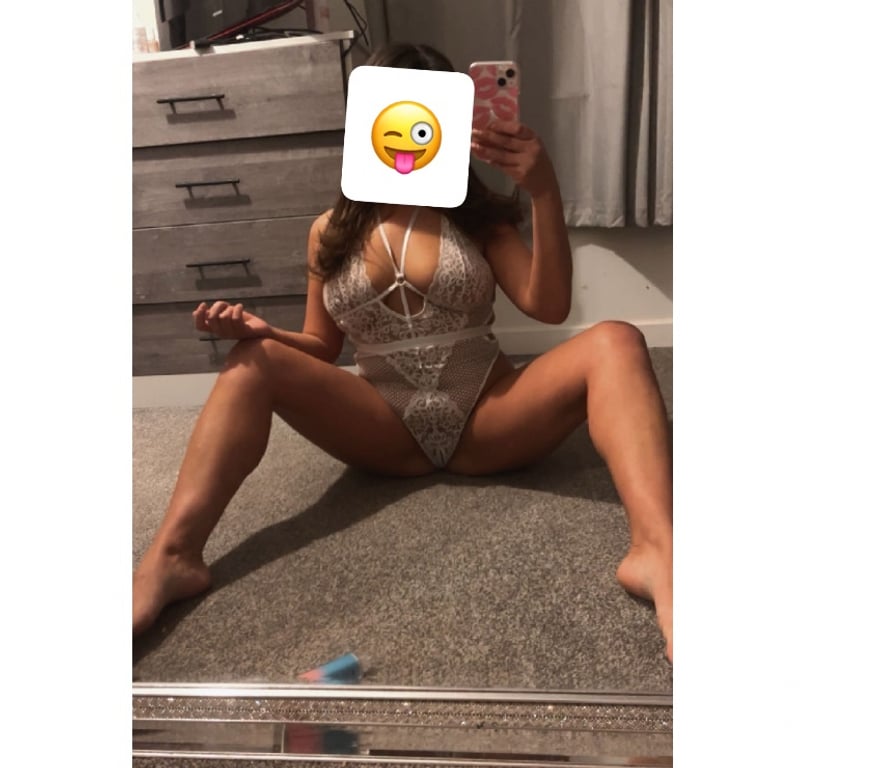 Escorts Lancashire Blackpool - Photos for BRUNETTE BADDIE IN TOWN