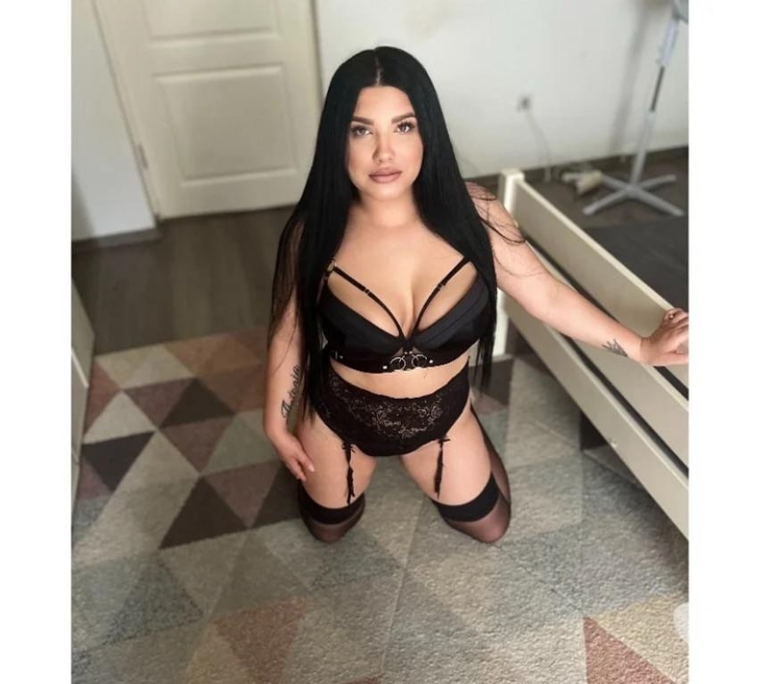 Escorts Peterborough Peterborough City Centre - Peterborough - Photos for NAUGHTY AND HOT BRUNETTE💦🔞👅HOT MOMENTS with me❤