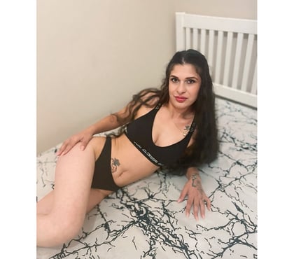 Escorts and Massages Blackfen South East London - Photos for Sandra💋hot girl🔥💯real 🎉party