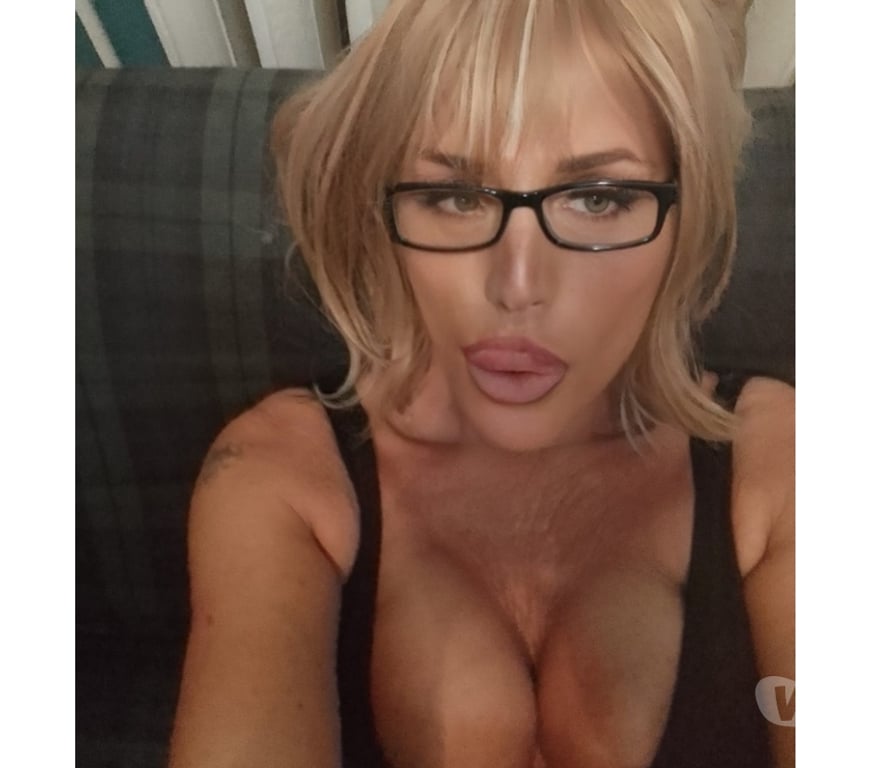 Trans Escorts East Sussex Brighton - Photos for The naughtiest foxy vixen _007 my body well drive you wild