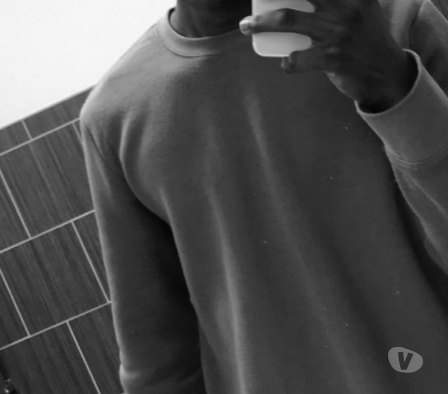 Escorts West London North Kensington - West London - Photos for I am a man and my service is for woman only