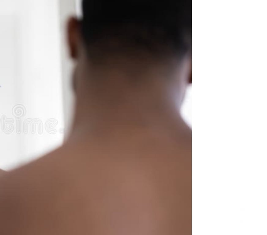 Escorts West London North Kensington - West London - Photos for I am a man and my service is for woman only