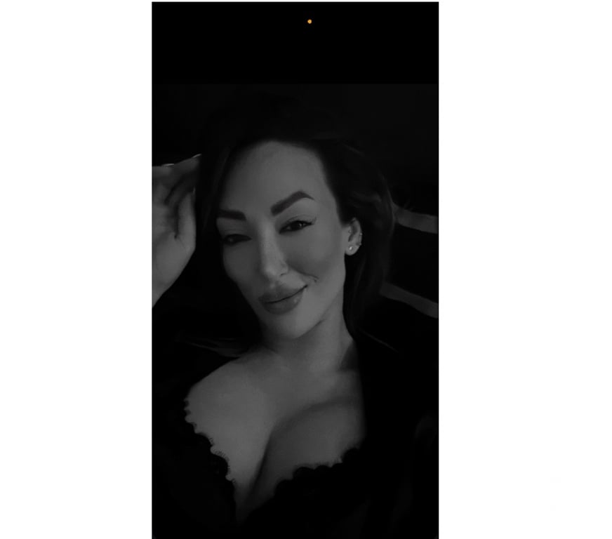 Escorts Essex Brentwood - Photos for Vivian Pearl Brentwood