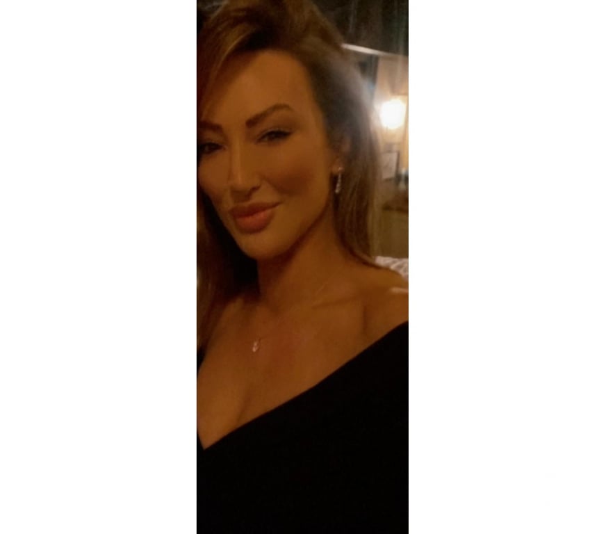 Escorts Essex Brentwood - Photos for Vivian Pearl Brentwood