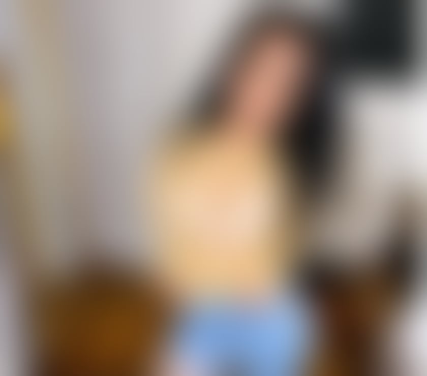 Molly midgeht new contract me on WhatsApp