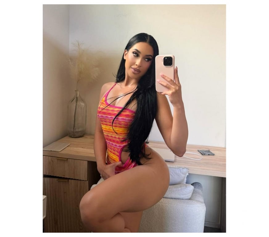 Escorts Greater Manchester Manchester - Photos for LORE 🇧🇷 Brunette PARTY GIRL 🍾