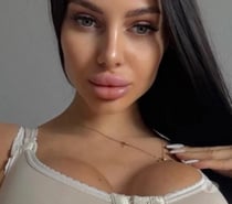 New In Town Bella best service party girl