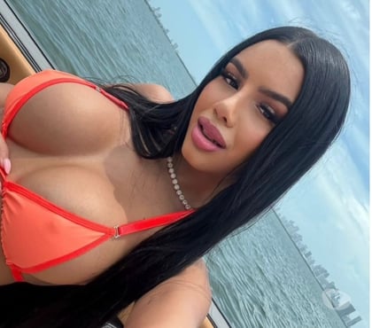 Escorts and Massages Leeds City Centre Leeds - Photos for Julia🦋🧁 Best owo💦24hr Party girl 🎉