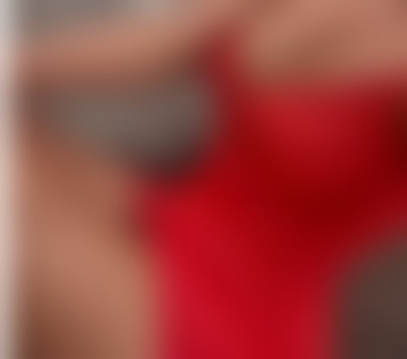 ❤️English Busty Brunette Slim Stunner Late Nights