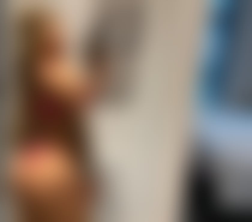 Escorts North London Manor House - North London - Photos for 🔥Curvy Brazilian Blonde 🇧🇷 PARTY GIRL 🥂