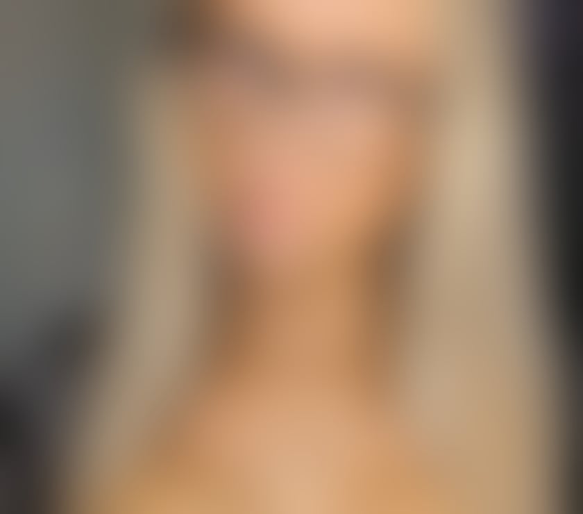 Photos for Zara 🩷 English Sexy milf, ready and waiting 😍