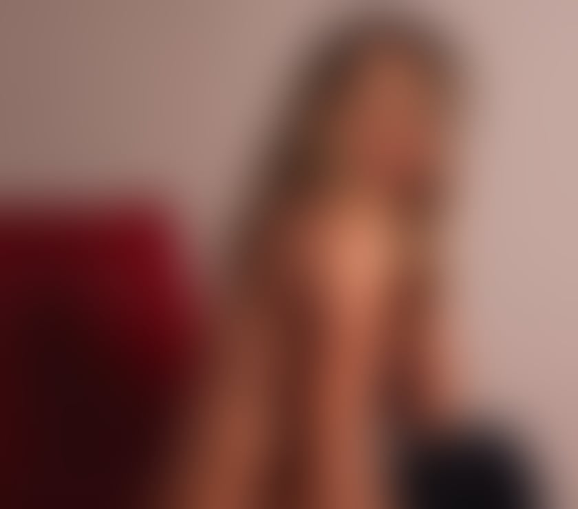 Escorts North London Wood Green - North London - Photos for ✨ Elegant Brazilian Blonde 🇧🇷 KARLA 💛