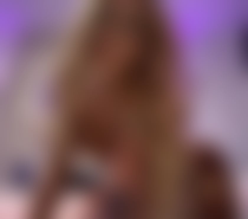 Kinky blonde here for you😘❤️Party!! ONLY OUTCALL