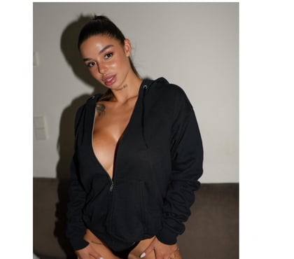 Escorts Edinburgh Edinburgh - Photos for First Time In Edinburgh Call Me