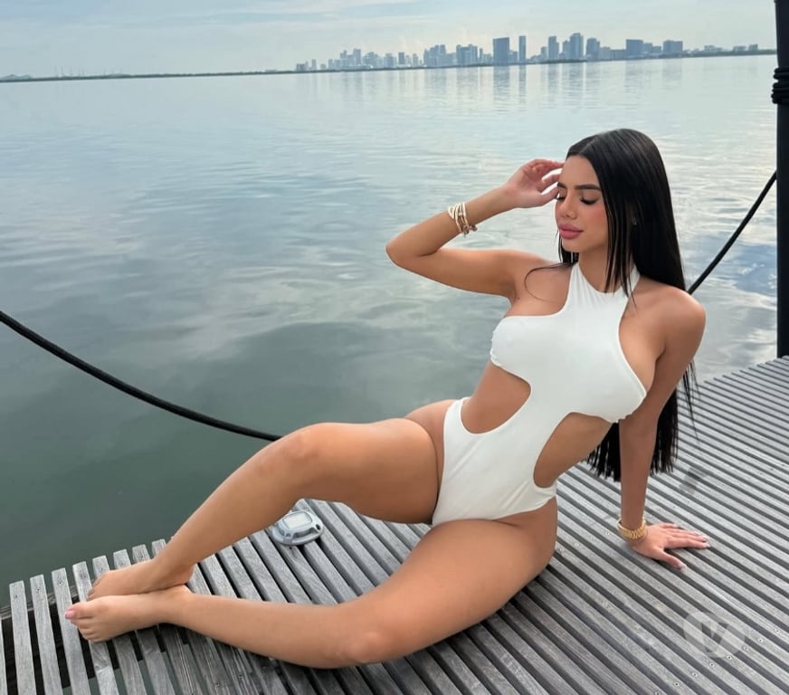 Escorts West Midlands Birmingham - Photos for 🇧🇷🔥Hot Karina Party Girl🔥🇧🇷