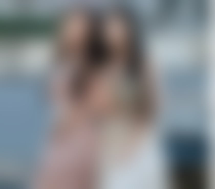 Photos for New Chinese girl arrive in watford centre