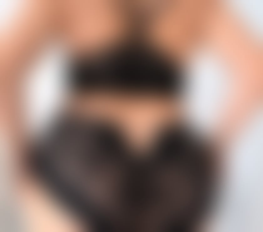 Escorts and Massages Nottingham City Centre Nottingham - Photos for Elly new hot in town