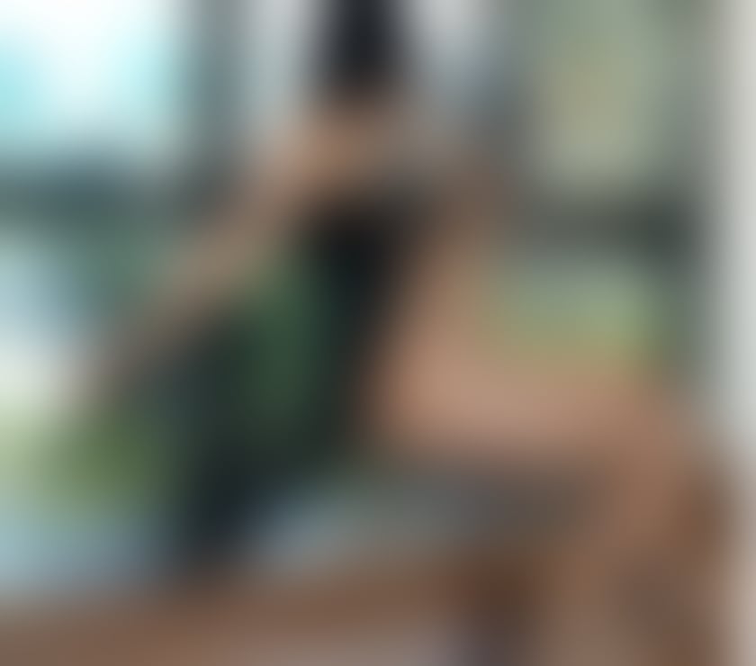 Escorts West London Paddington (H&C Line) Station - West London - Photos for slim brunette with small breasts, all natural.