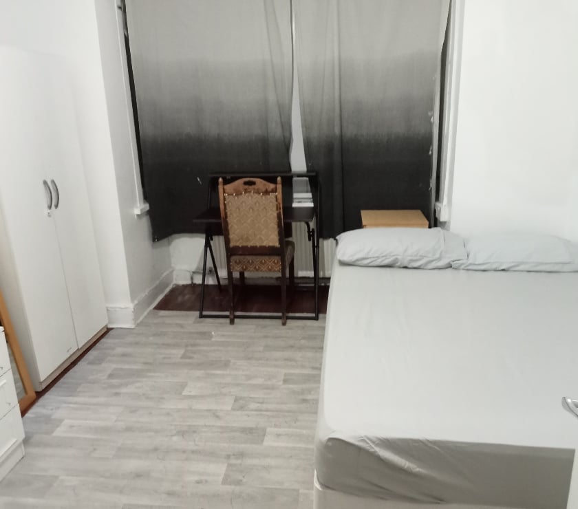 flatshare Upton Park East London - Photos for double room to let @ E13 9DA bills inclusive available now