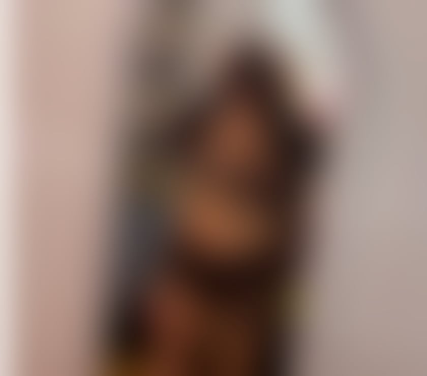 Escorts East London Newham - Photos for English curvy Jodie