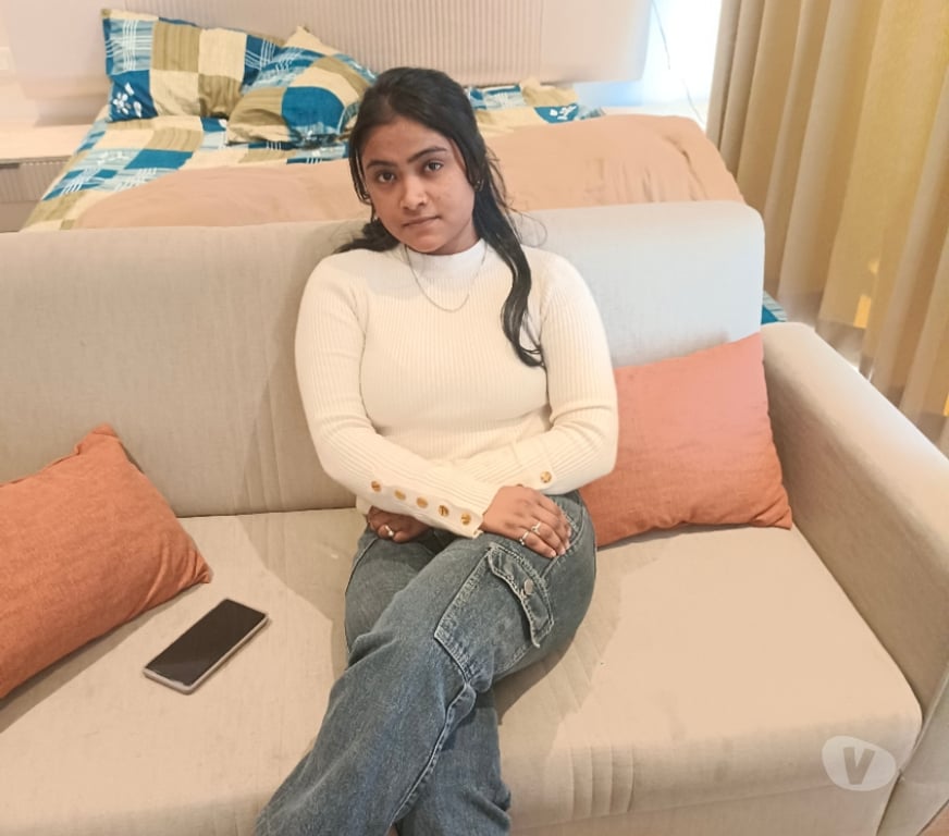 Other Services Central London London Bridge Station - Central London - Photos for Indian college girl available 24 7