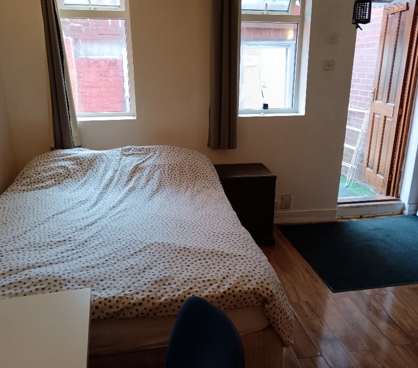Property to Rent North London Hornsey - North London - Photos for studio flat to let @ N8 9BE furnished Hornsey available now