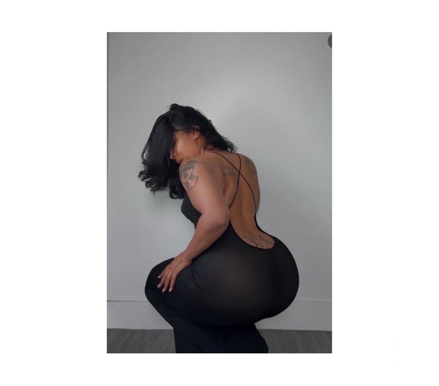 Trans Escorts East London Canary Wharf - DLR Station - East London - Photos for Naughty TS LINDA 🪩 🔝HOTTEST🍒Red Hot