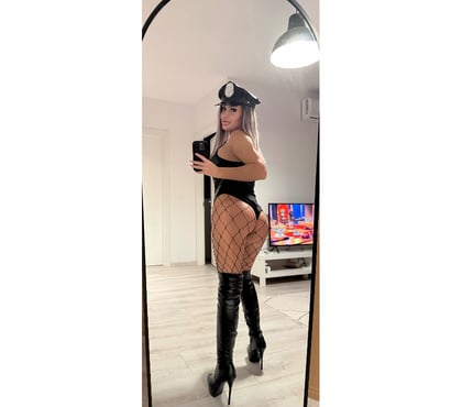 Escorts and Massages Belfast City Centre (South) Belfast - Photos for Giulia new party girl